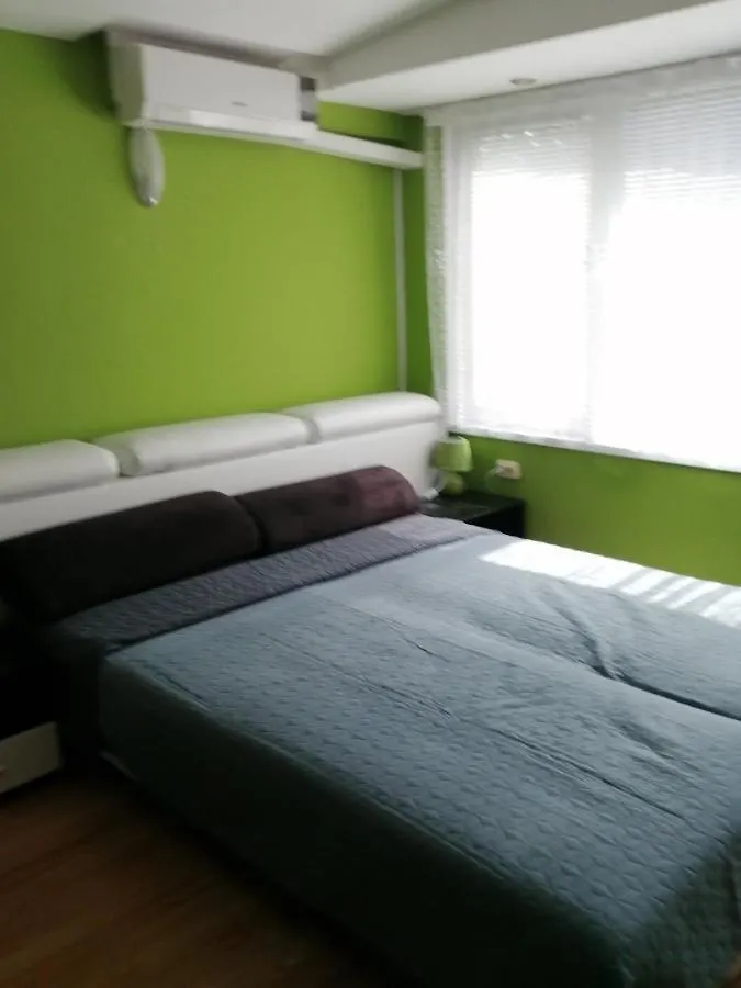 Top Center Apartment And Rooms Varna